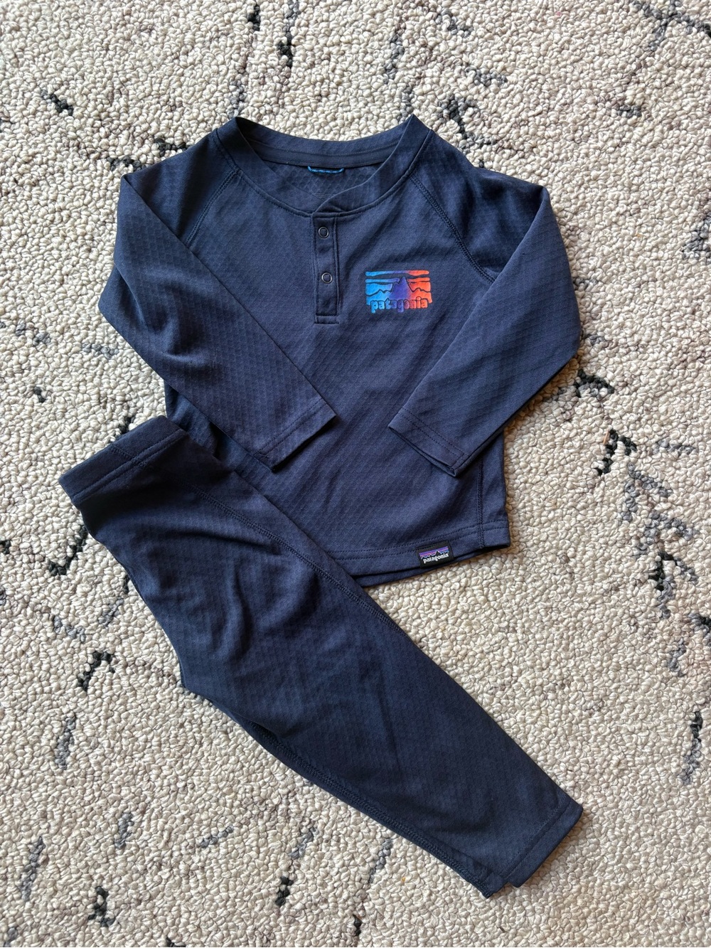 Patagonia kids Base layer 12/18 m EUC